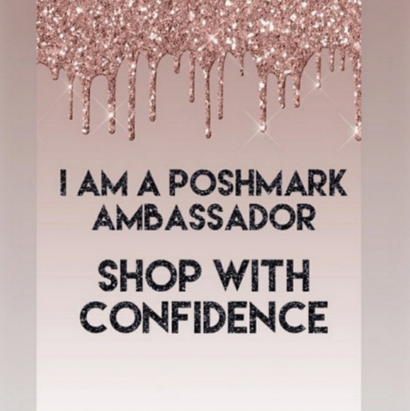 Victoria's Wardrobe & Closet βπβ - Picture 3 of 4